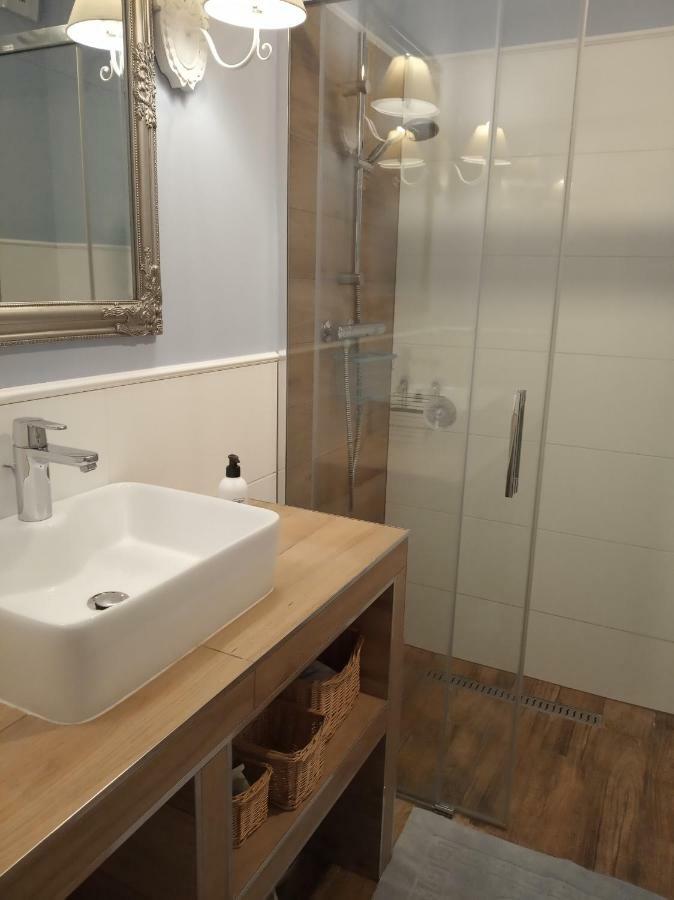 Przytulny Apartament Blisko Motlawy I Neptuna Gdańsk Kültér fotó